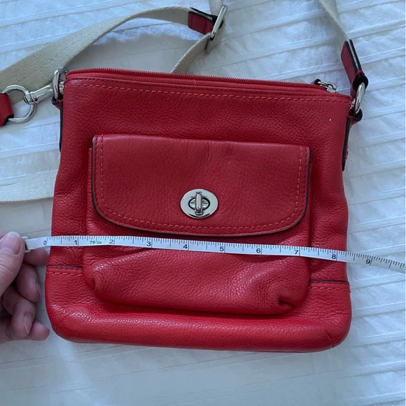 COACH - Park Leather Swingpack Crossbody in Vermillion Red - Picture 5 of 6